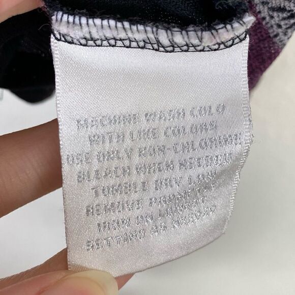 Vintage y2k Worthington Purple & Black Leaf Pattern Bell Sleeve Blouse - Picture 5 of 5